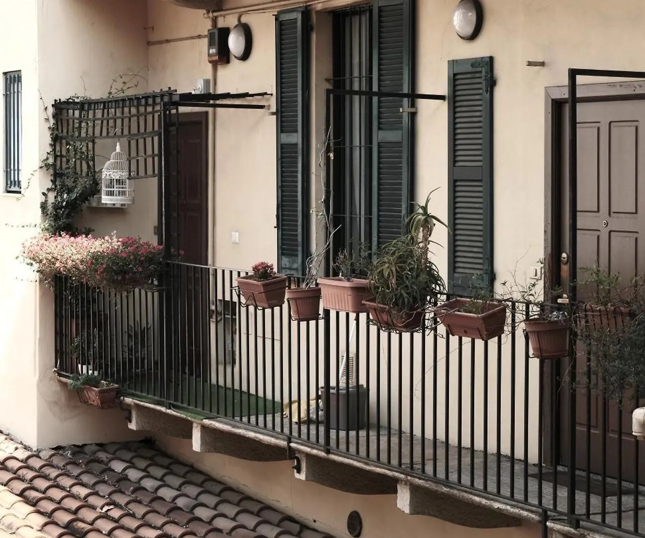 Comecasa Flowery Terraced Apartment Mailand